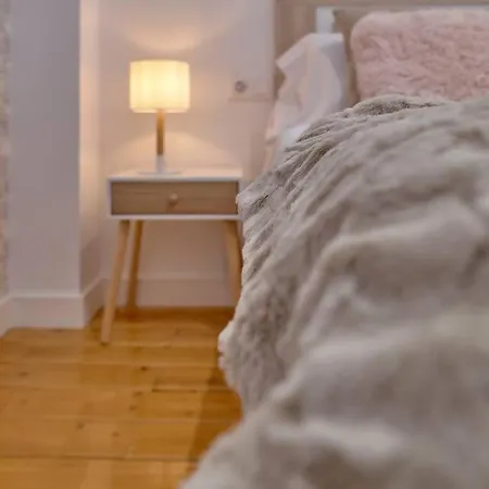 Romantic Roig Arena N10 Virkin