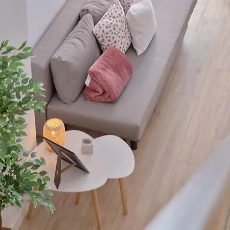 Romantic Roig Arena N10 Virkin 公寓