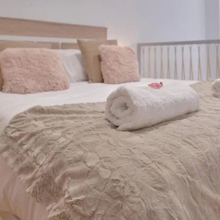 Romantic Roig Arena N10 Virkin 公寓 *